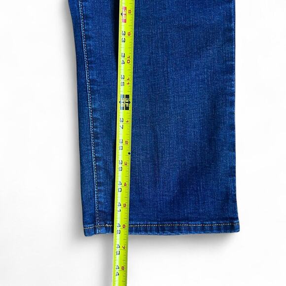 Levis Denizen Women's modern Blue Jeans size 16 NEW!! - Picture 6 of 6